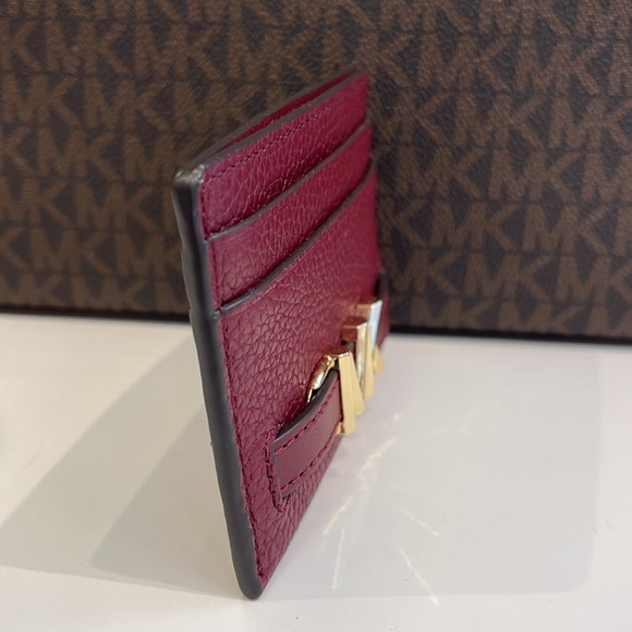 MICHAEL KORS
Reed Large Pebbled Leather Card Holder Case
Dark Cherry 
NWT - Picture 10 of 16